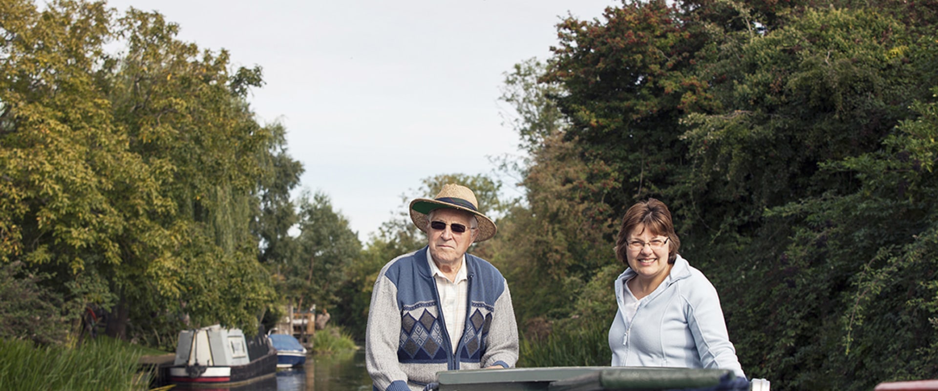 Is it hard to steer a narrowboat?