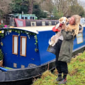 What is the average price of a narrowboat in the uk?